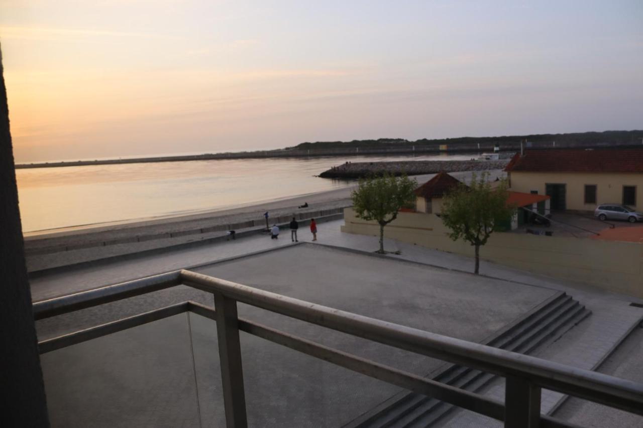 Beachfront Apartment Gafanha da Nazaré Exterior foto